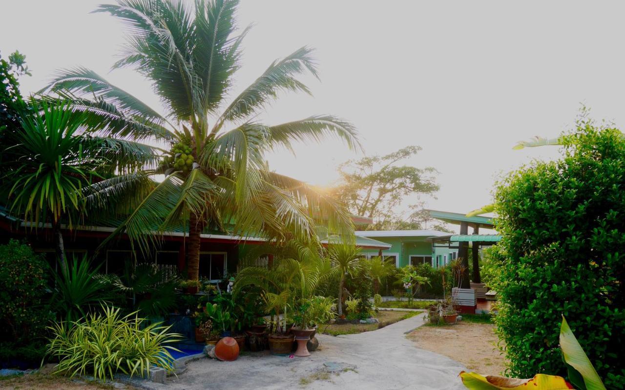 Suntalee House Ξενοδοχείο Nai Yang Beach Εξωτερικό φωτογραφία